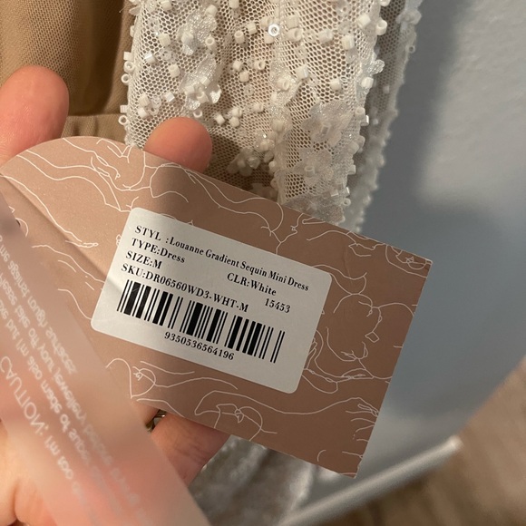 Meshki Louanne Sequin White Dress Size Medium - Picture 3 of 4